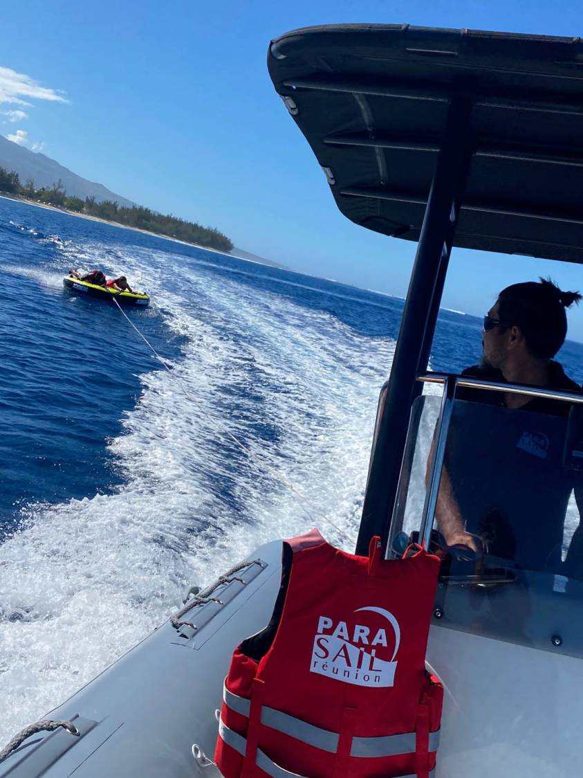 BOUÉE TRACTÉE PARASAIL REUNION Saint-Gilles 974