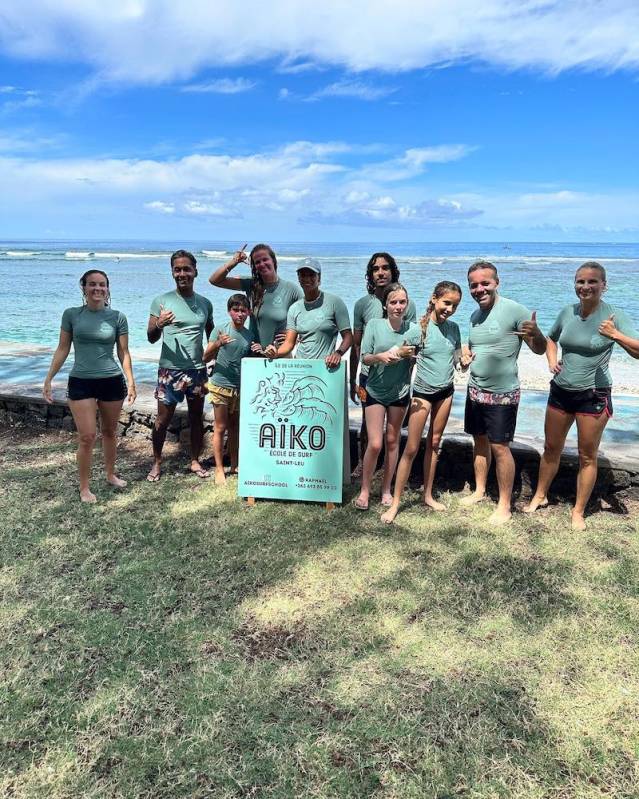 AÏKO SURF SCHOOL Saint-Leu 974