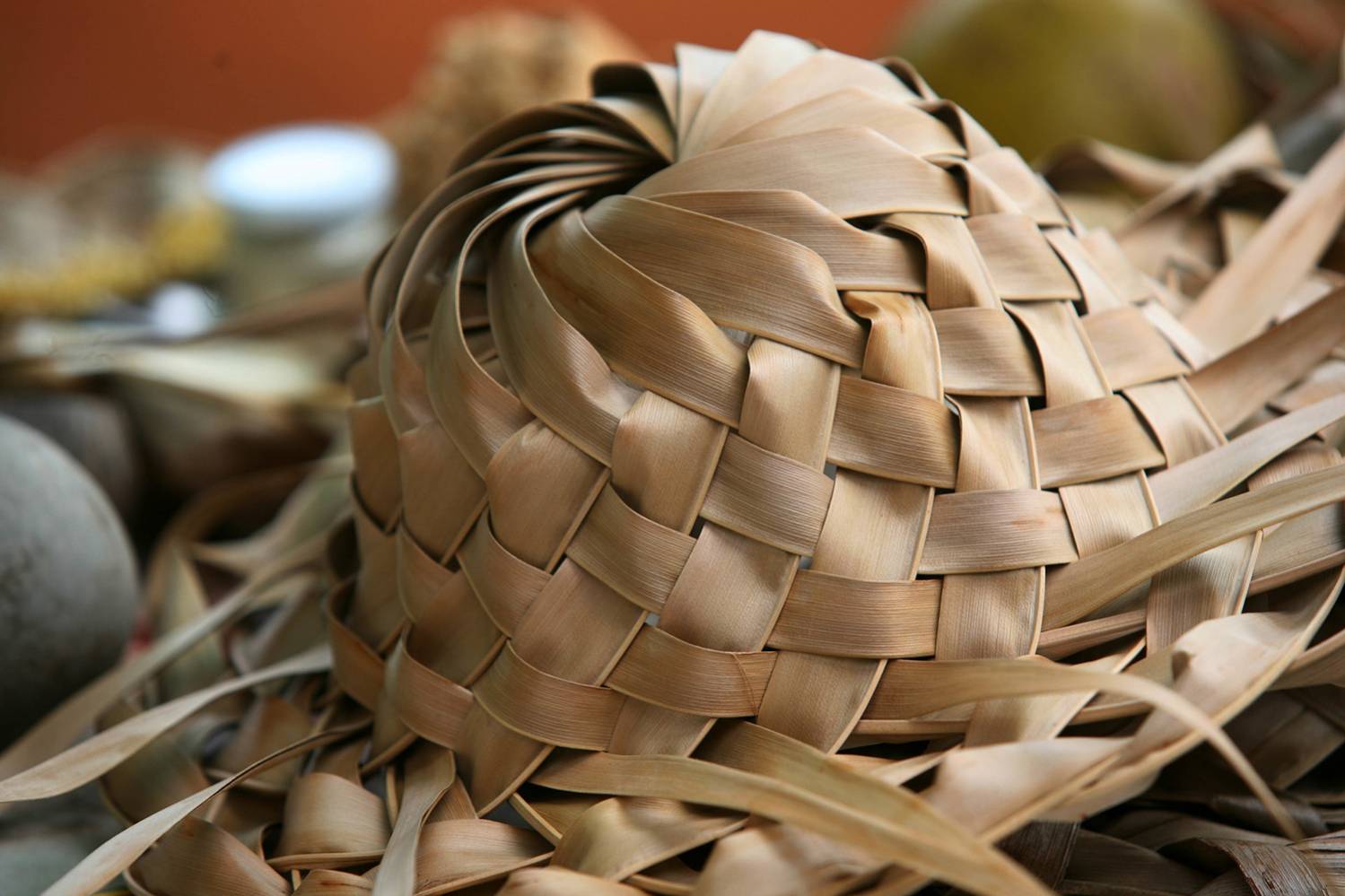 ATELIER DOS D'ANE, FABRICATION LAMPE DE COCO ET D'OBJET EN BOIS REUNION 974