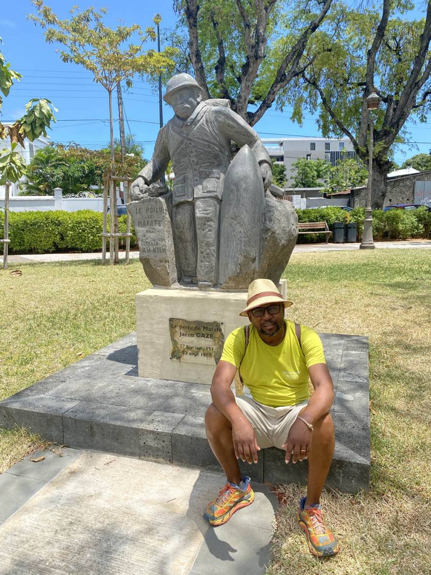 Jacob Gaze Le poilu de Mafate de La Réunion 974