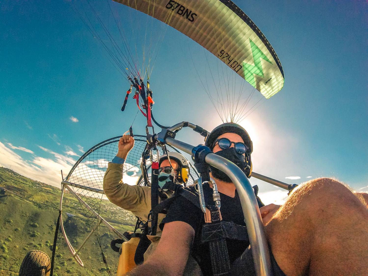 LE PARAPLANE OU PARAMOTEUR REUNION 974