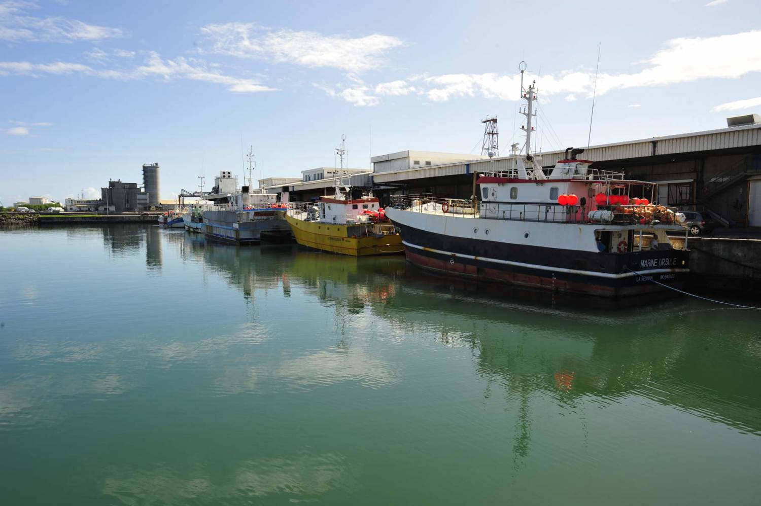 LE PORT MARITIME DE LA RÉUNION 974
