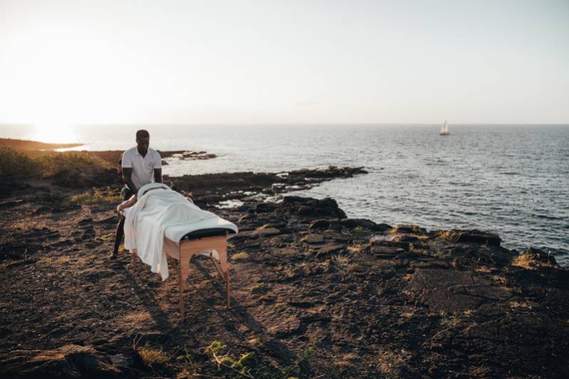 Massage à la plage, les expériences détente à vivre au plus près du lagon de La Réunion
