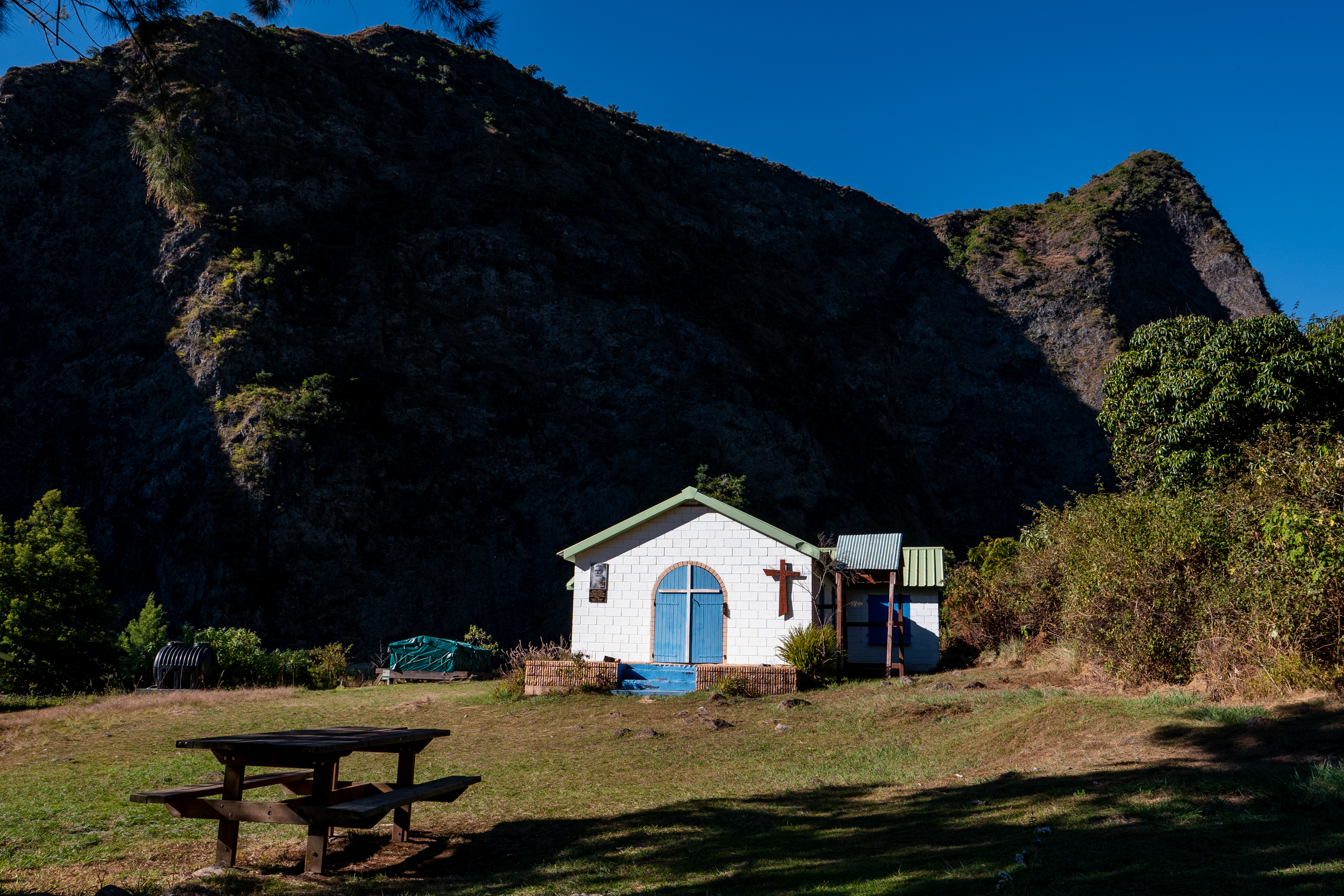 Eglise dans le cirque de Mafate ile de La Réunion