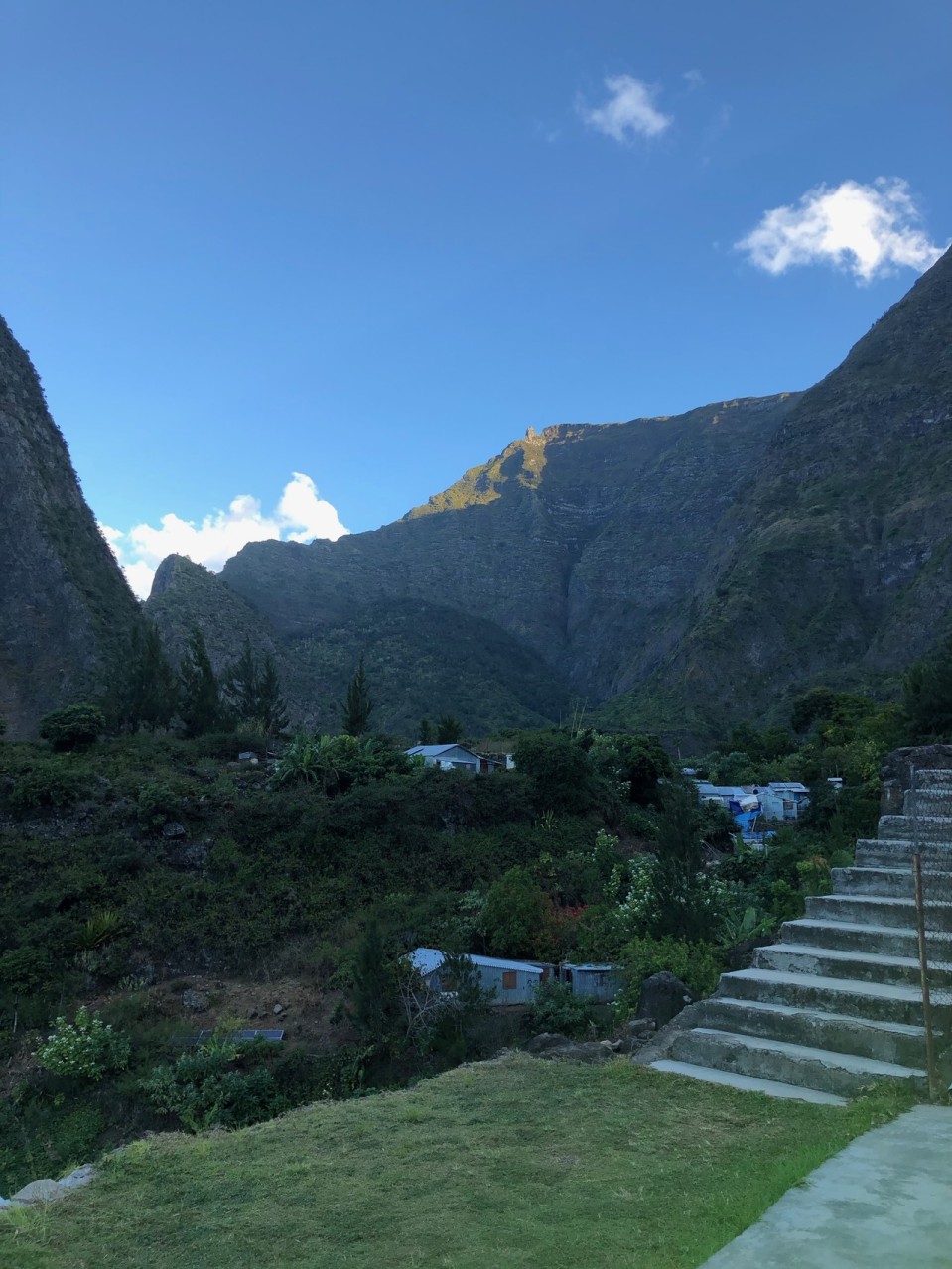 CAMPING YOLAND LOUISE Mafate 974