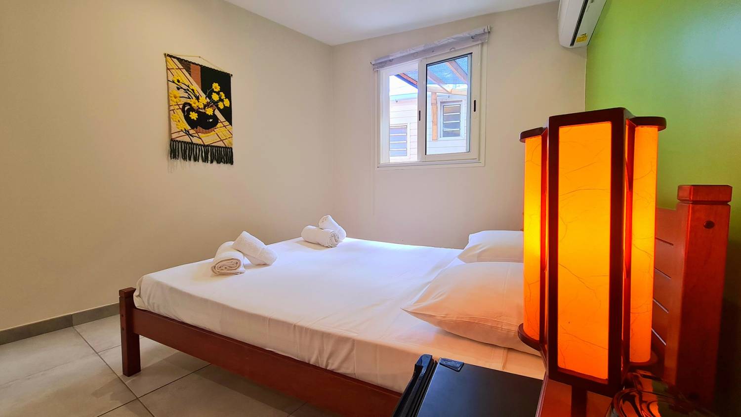CHAMBRE D'HÔTE LA CHAMBRE PAILLE EN QUEUE Saint-Gilles 974