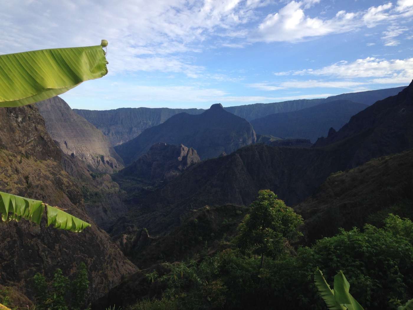 TI KAZ' BLEU Mafate Roche Plate 974