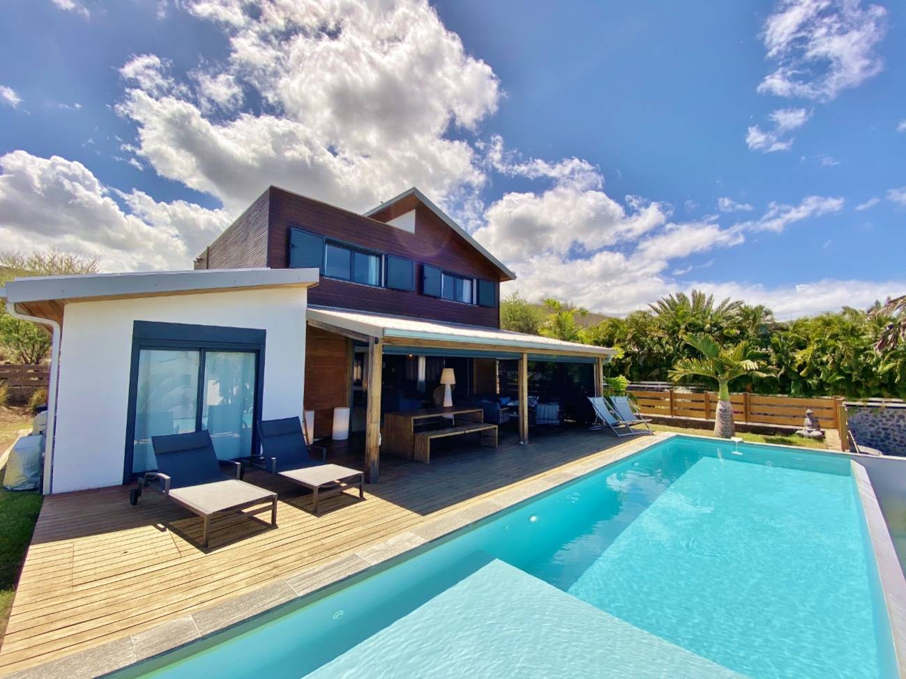 VILLA VERT CÉLADON Saint-Gilles 974