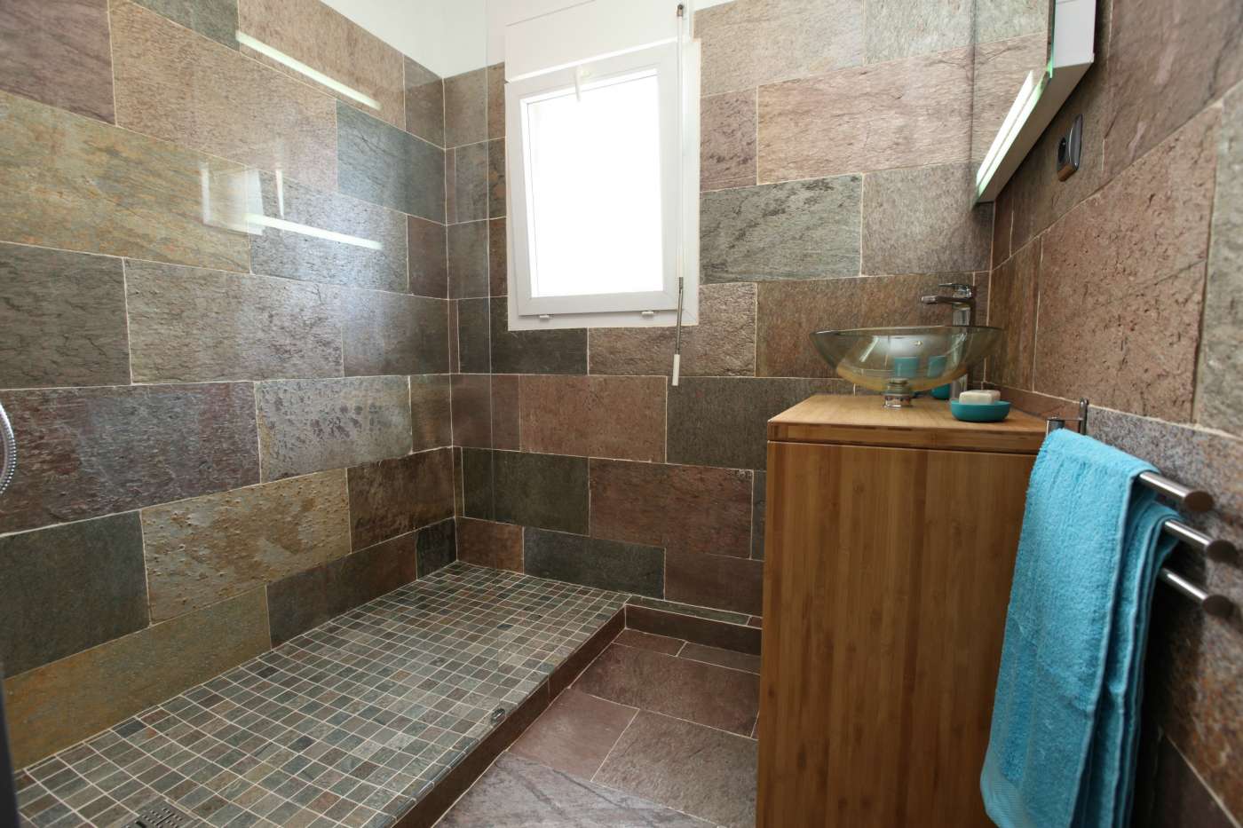FH LOCATION SAISONNIERE T2*** La Saline-les-Bains 974