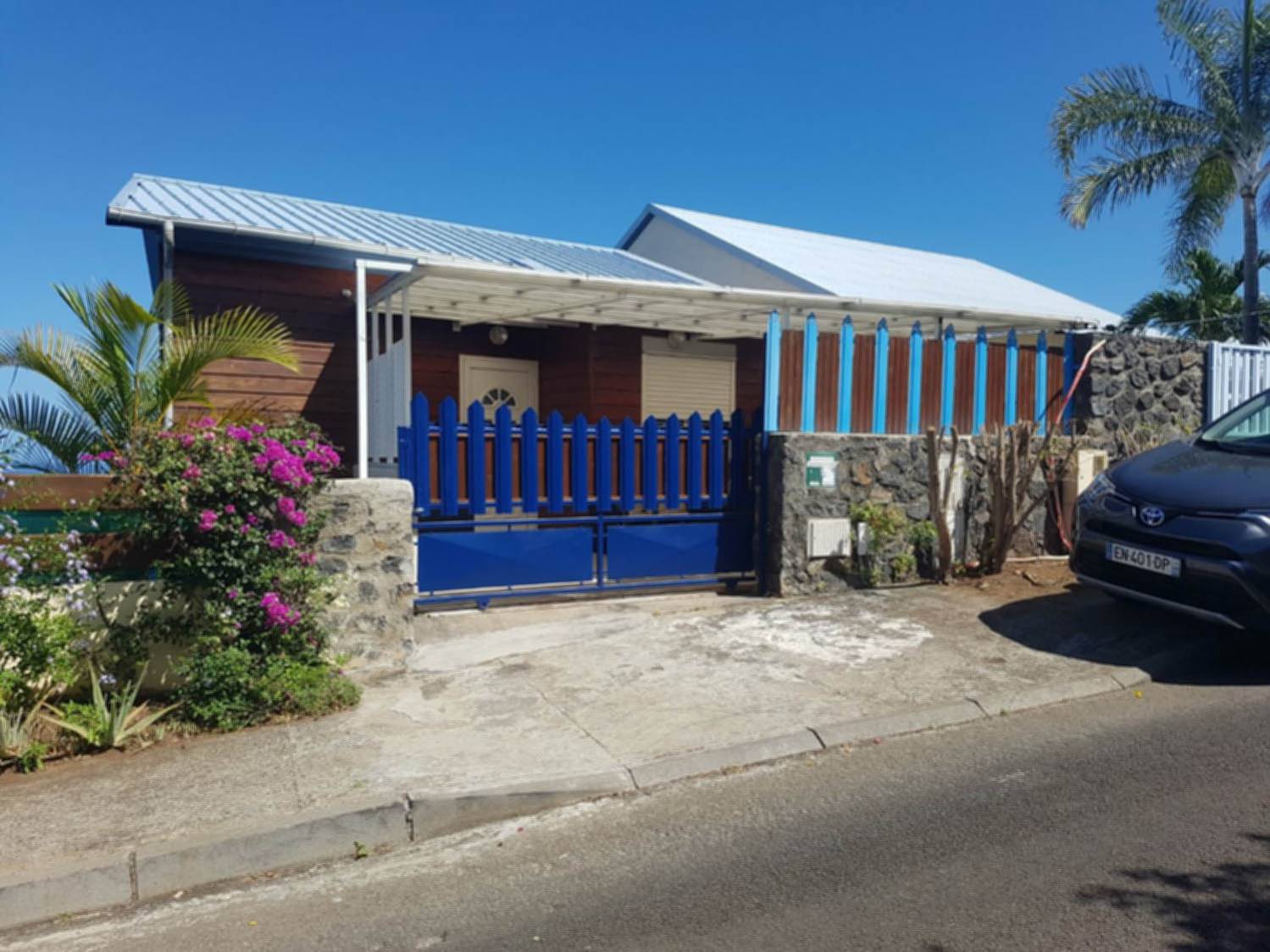 LA LIANE BLEUE Saint Leu 974