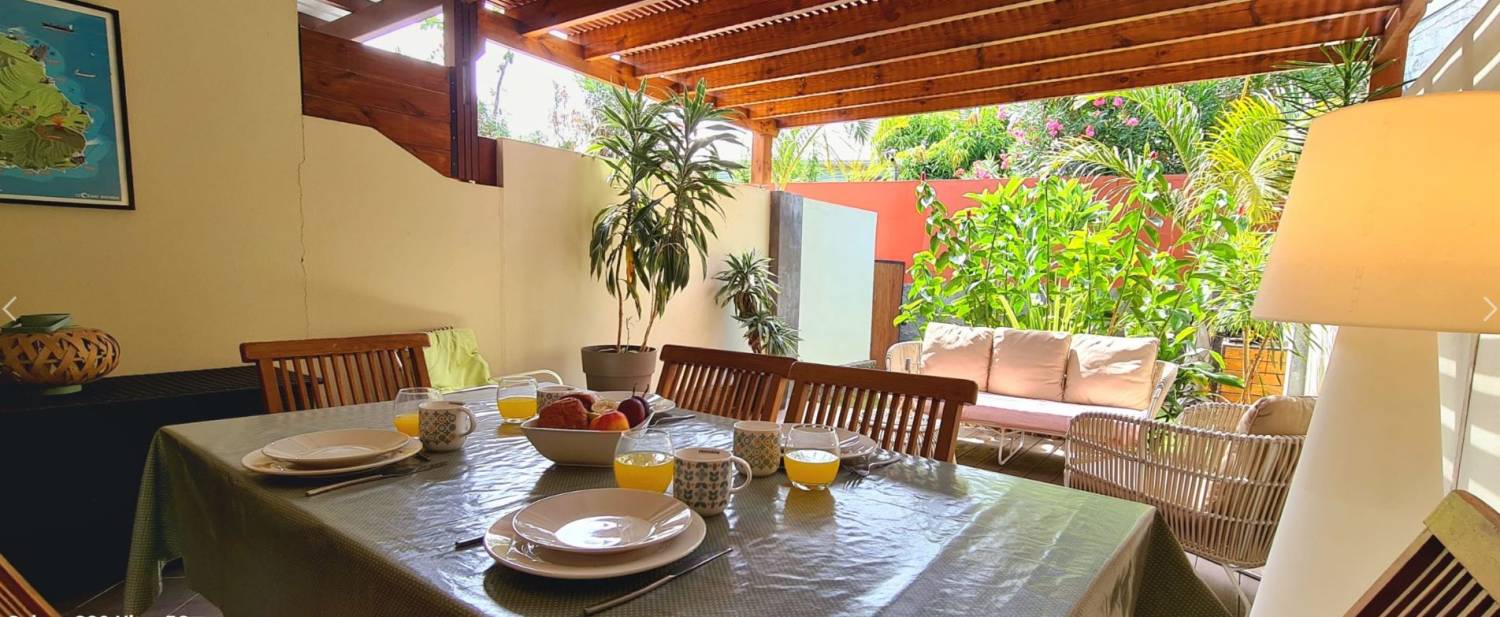LE COTTAGE BAMBOU Boucan Canot 974