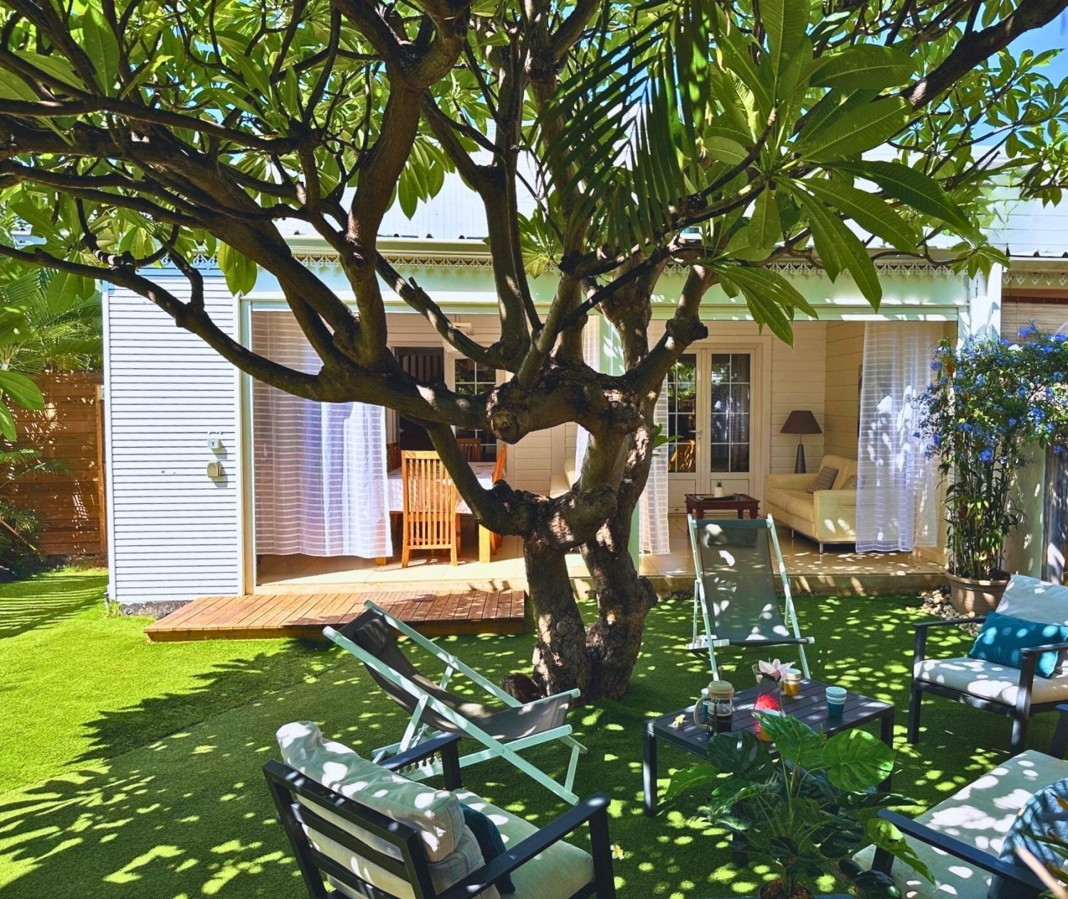 VILLA LE FRANGIPANIER***** Hermitage 974