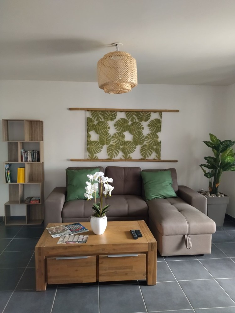 APPARTEMENT LEU CHOUCHOU*** Saint-Leu 974