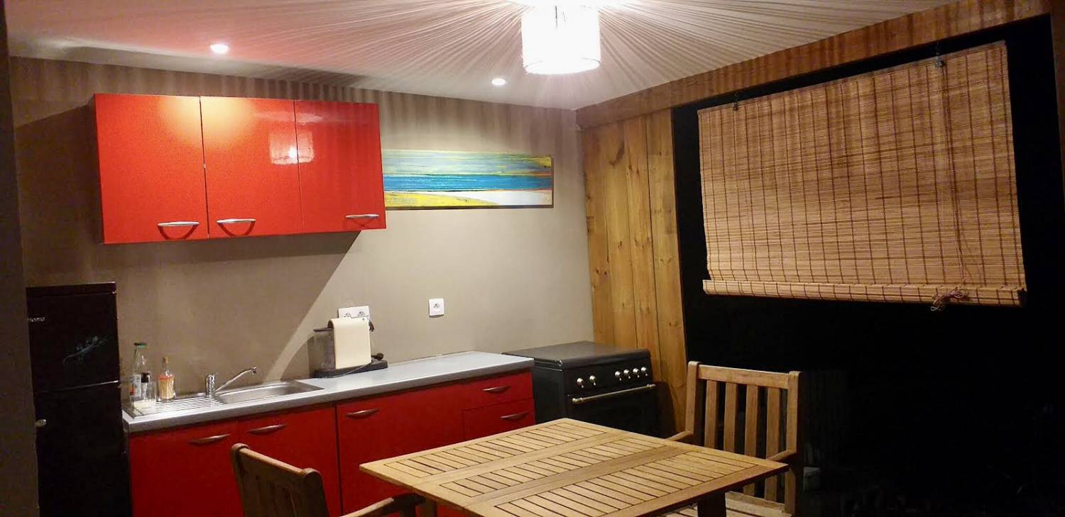 LE BUNGALOVE** Saint-Leu 974