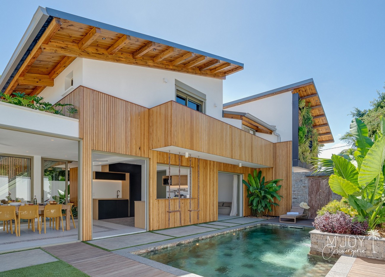 VILLA MANGO BEACH***** l'Hermitage 974