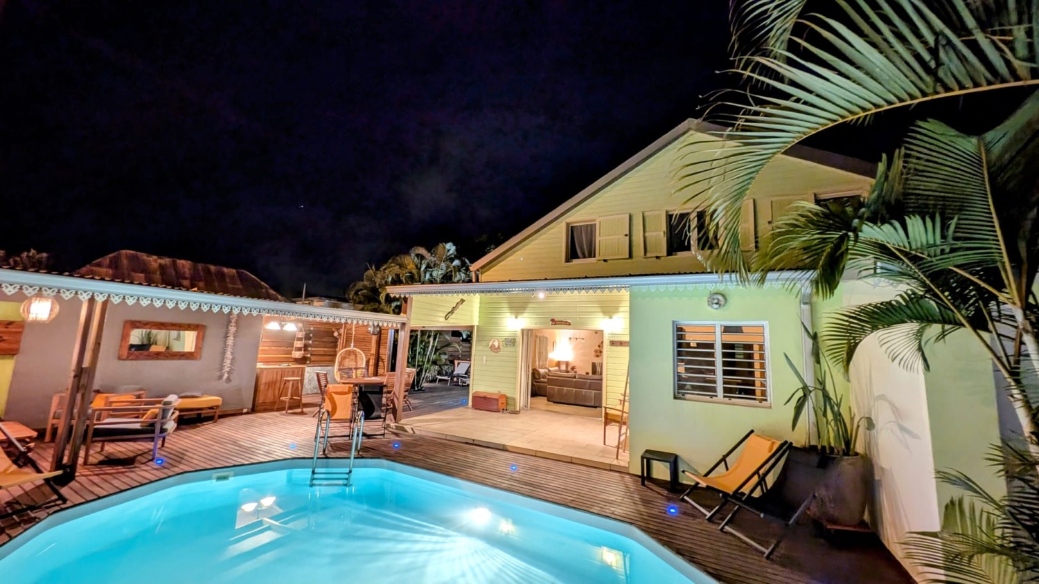 VILLA STRELITZIA**** Saint-Gilles les hauts 974