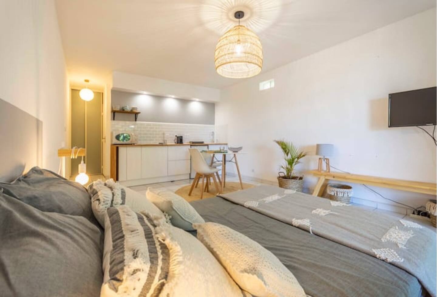 KAZANOU Saint-Gilles 97434