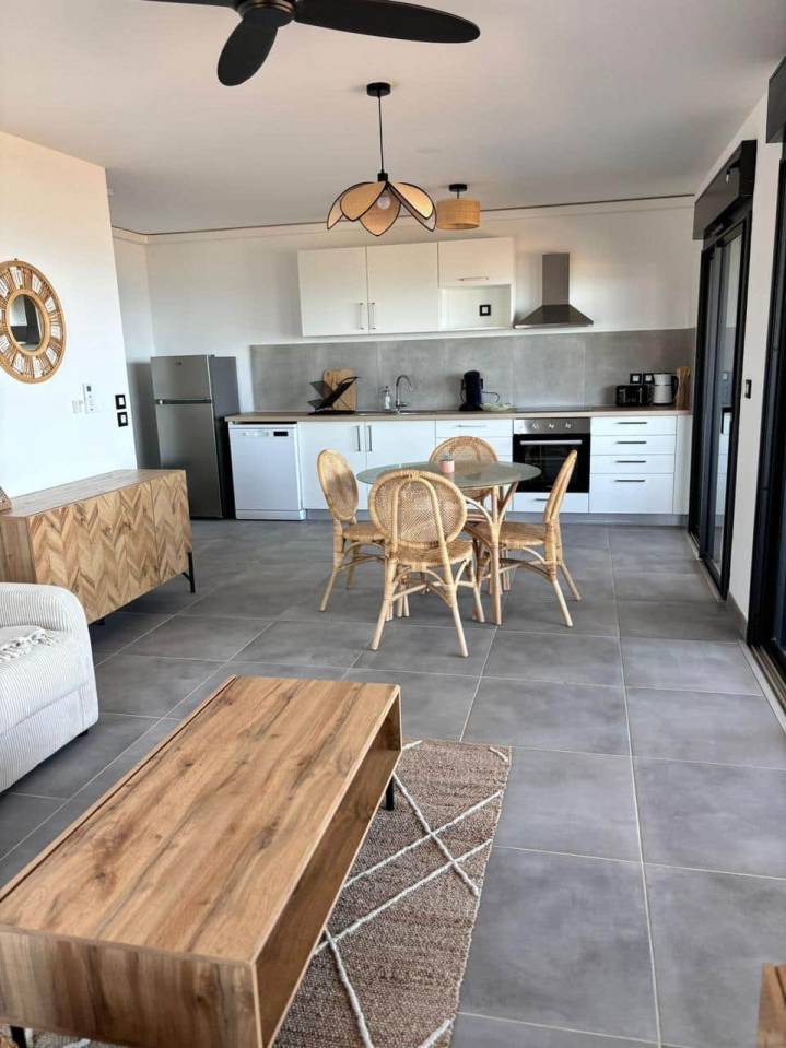 APPARTEMENT SUNSET Trois-Bassins 974