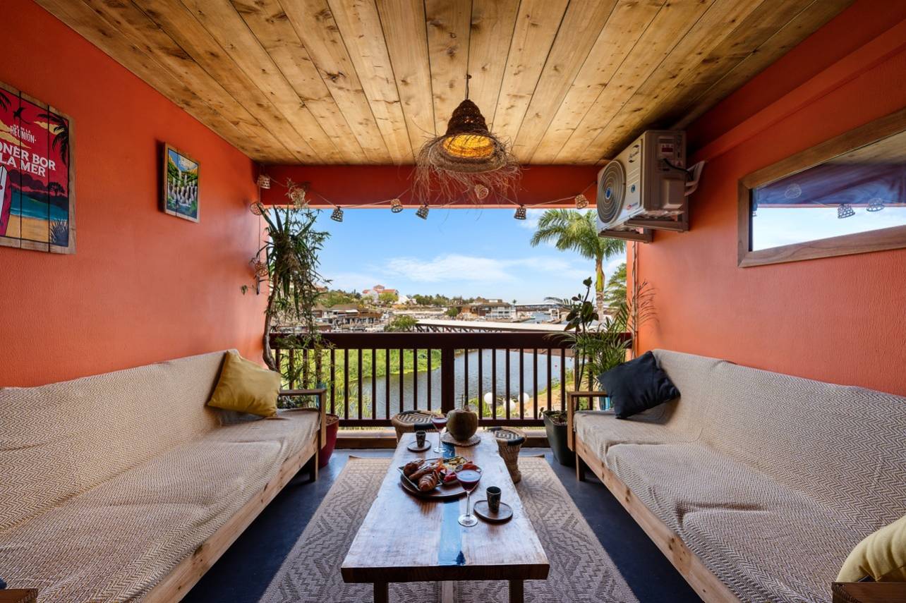 SUNSET LÉLA Saint-Gilles 974