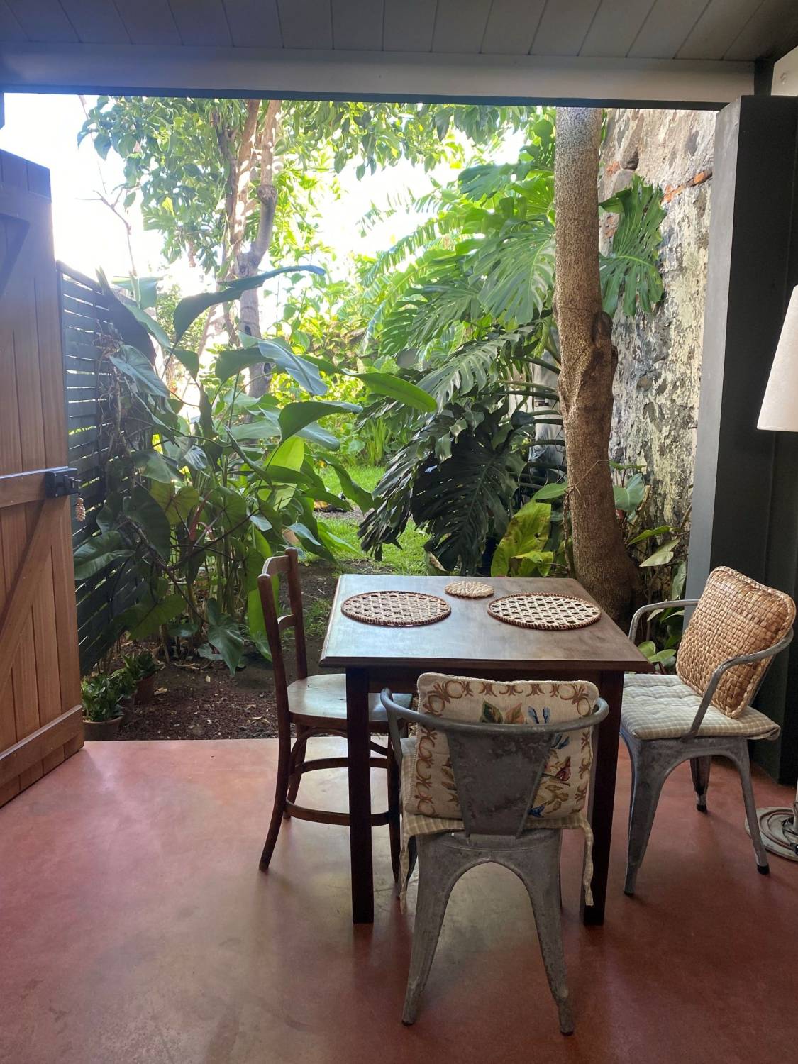 CABANON TROPICAL** Saint-Paul 974