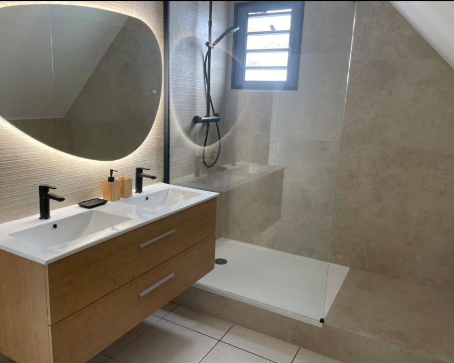 LE DUPLEX TOILE & HORIZON La possession 974