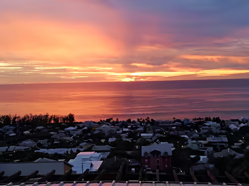 Appartement O?rizon B?leu à Saint-Leu avec terrasse et vue, proche du lagon, idéal pour 4 personnes