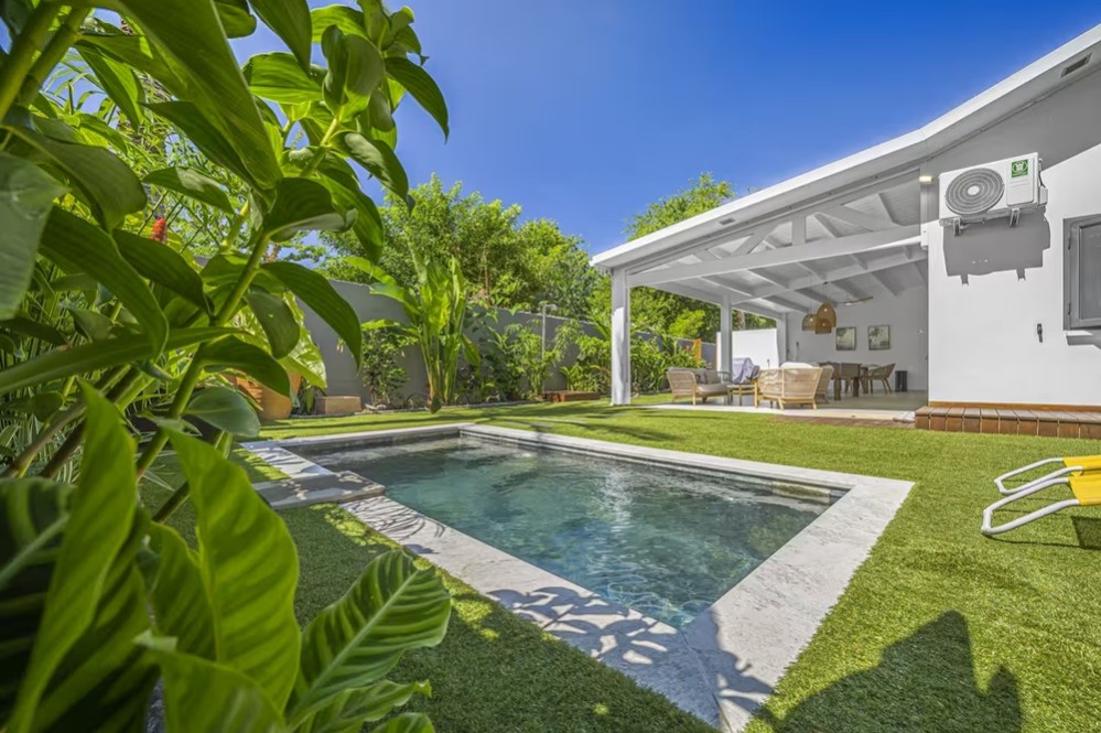 Villa Créole Hermitage La Réunion avec piscine privée et terrasse proche du lagon
