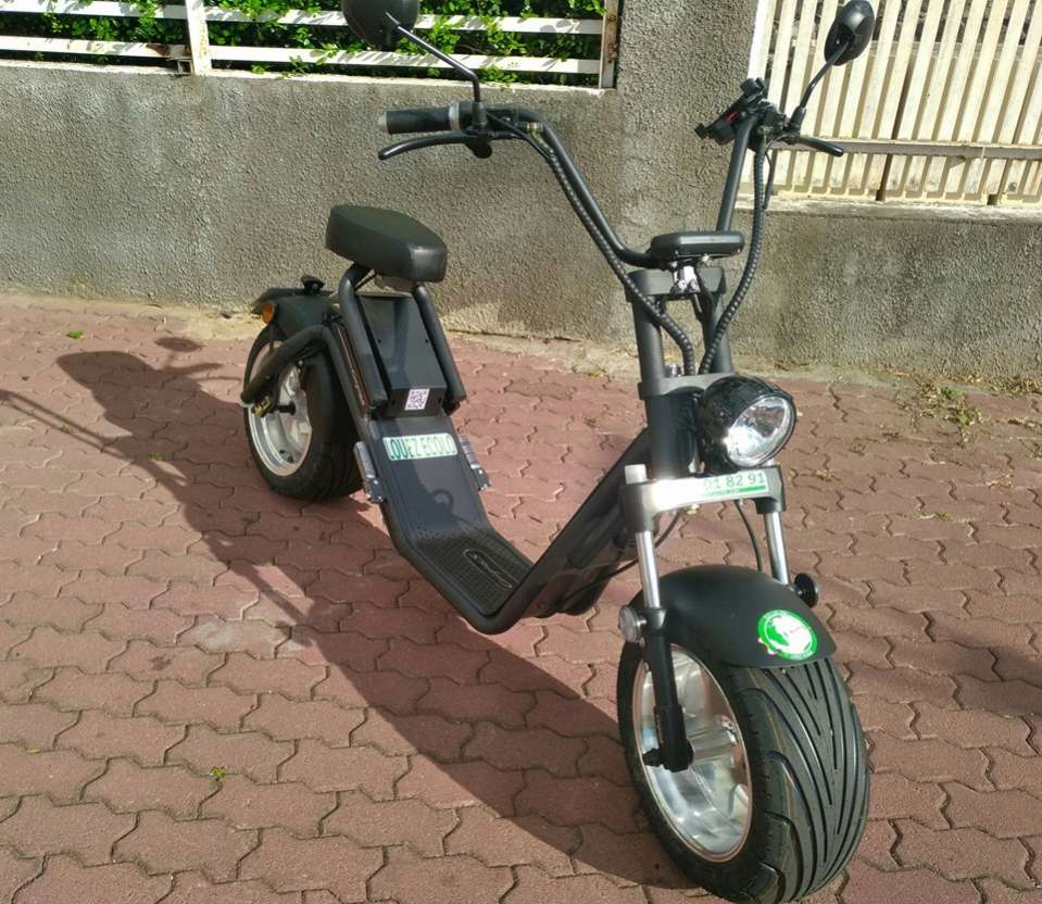 ECOLOC PEI Autos, Motos 974