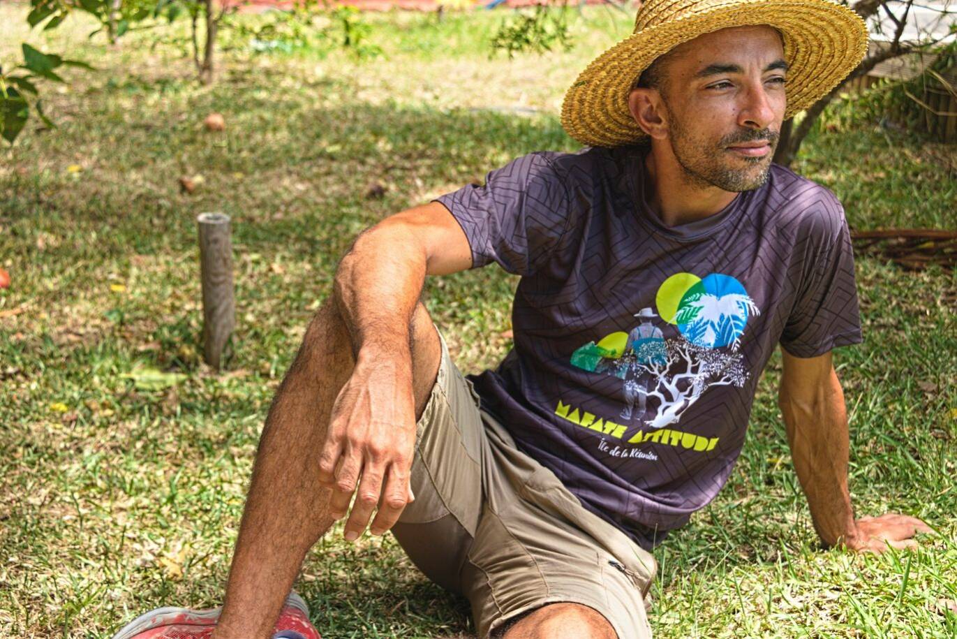 T-Shirt ENGAGÉ : respirant, technique Homme Mafate Attitude - Gris foncé
