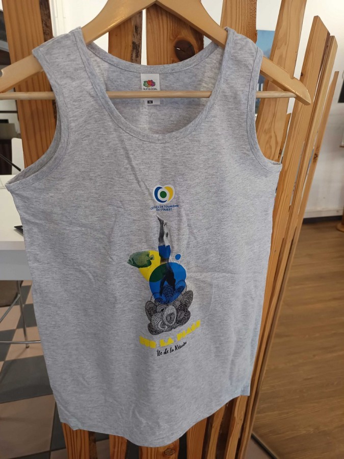 Débardeur Homme gris sur la plage 974