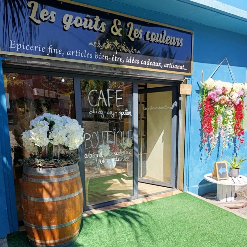 Café boutique artisanal Trois-Bassins La Réunion avec créations locales et espace convivial