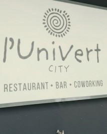 L?Univert City, restaurant à La Possession