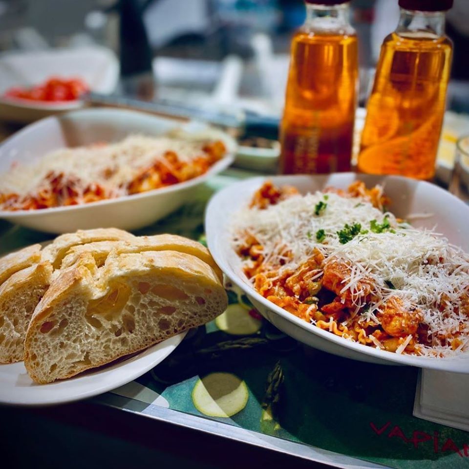 VAPIANO SAINTPAUL Bar / Restaurant d'ambiance SaintPaul Office